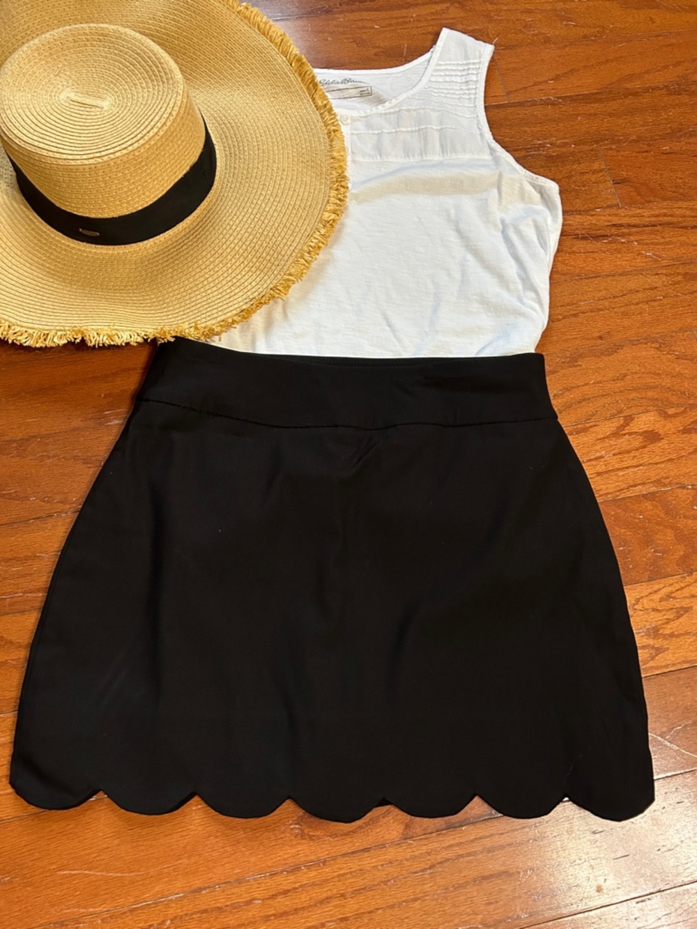 Scallop Hem Skirt